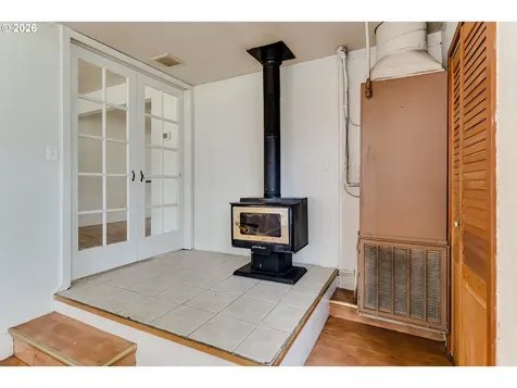 1115 S 8th Street Cottage Grove OR 97424