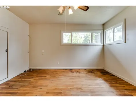 1115 S 8th Street Cottage Grove OR 97424
