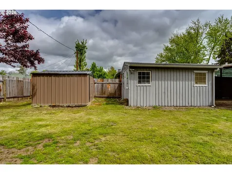 1115 S 8th Street Cottage Grove OR 97424