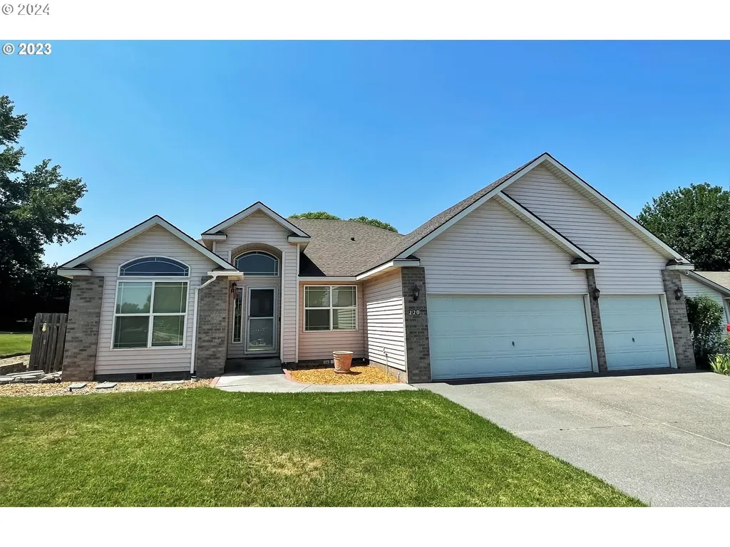 220 Se 11th Street Hermiston OR 97838