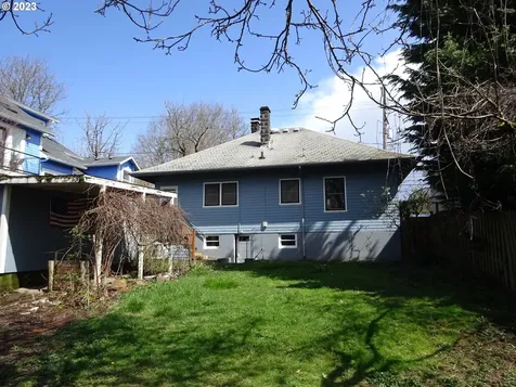 5915 SE Milwaukie Avenue Portland OR 97202