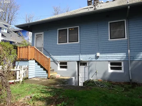 5915 SE Milwaukie Avenue Portland OR 97202