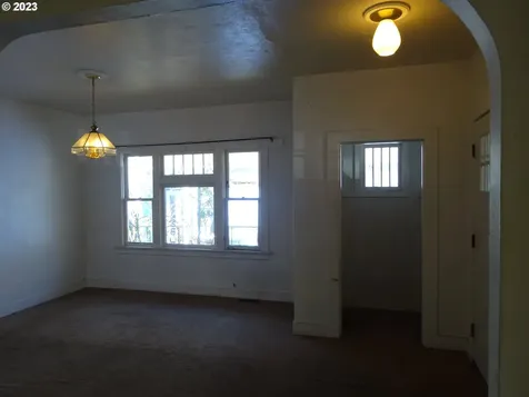 5915 SE Milwaukie Avenue Portland OR 97202