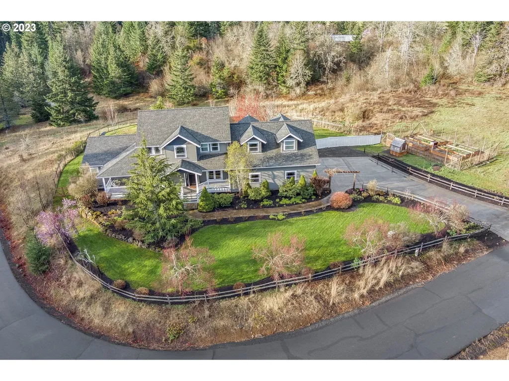 10 Jewett Creek Loop Road White Salmon WA 98672