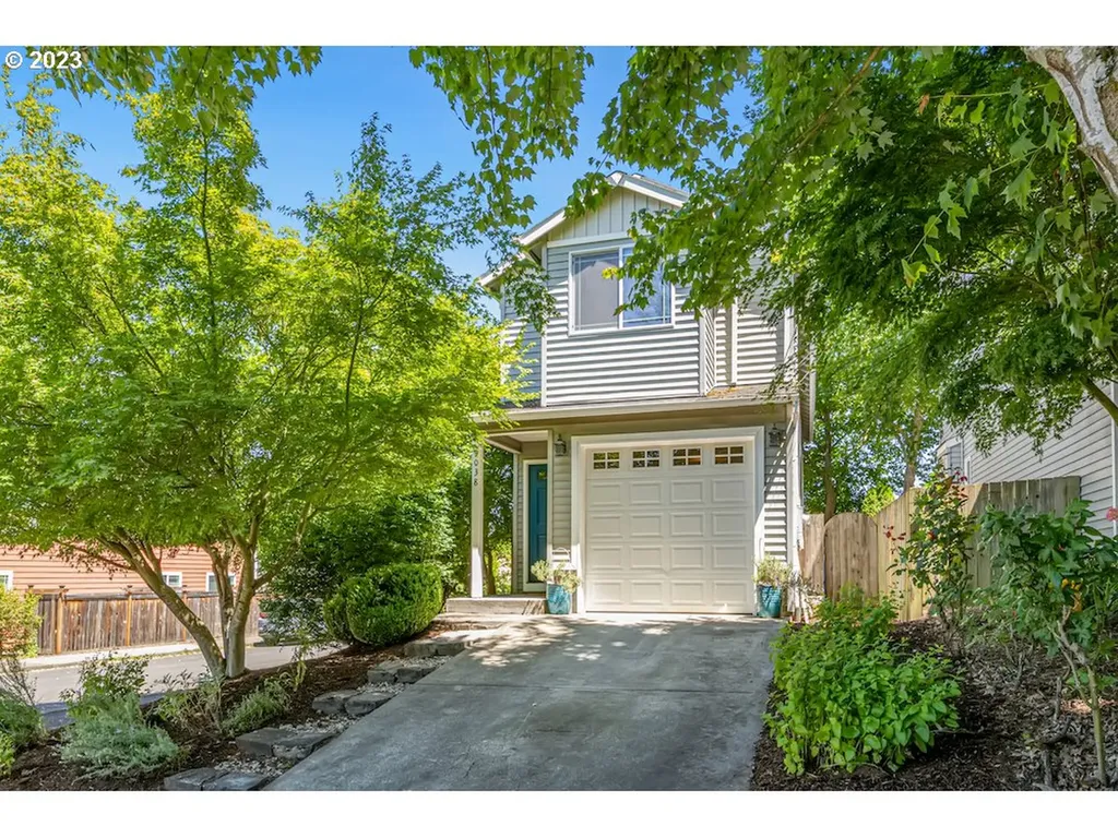 9038 N Bayard Avenue Portland OR 97217