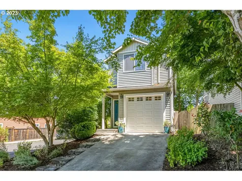 9038 N Bayard Avenue Portland OR 97217