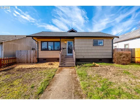 568 NE Nash Street Roseburg OR 97470