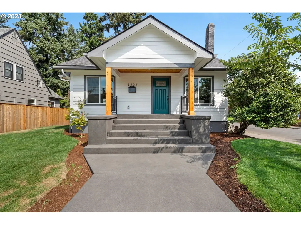 2504 NE 32nd Place Portland OR 97212