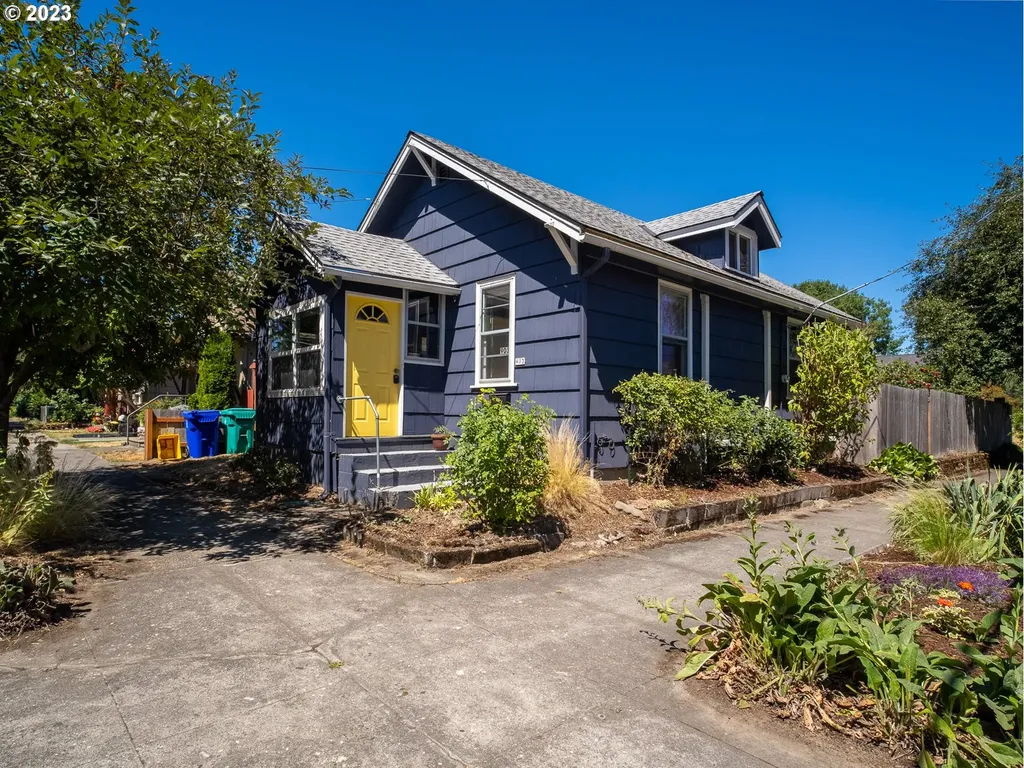903 N Winchell Street Portland OR 97217