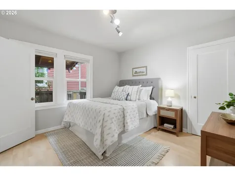 6303 SE 15th Avenue Portland OR 97202