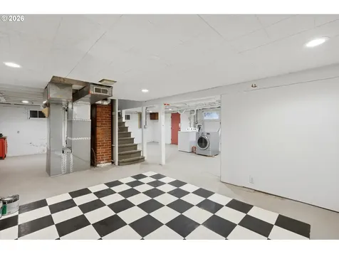 6303 SE 15th Avenue Portland OR 97202