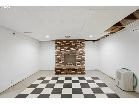 6303 SE 15th Avenue Portland OR 97202
