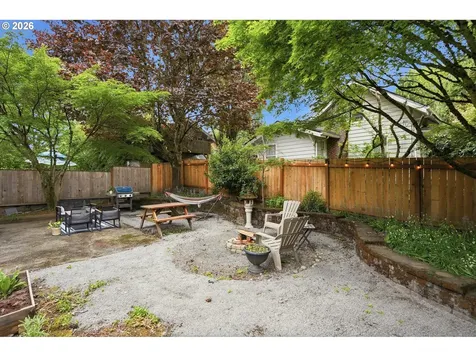 6303 SE 15th Avenue Portland OR 97202