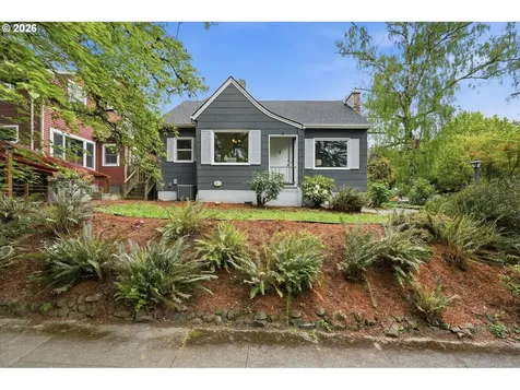 6303 SE 15th Avenue Portland OR 97202