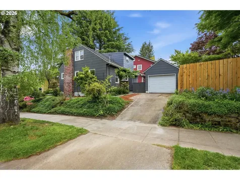 6303 SE 15th Avenue Portland OR 97202