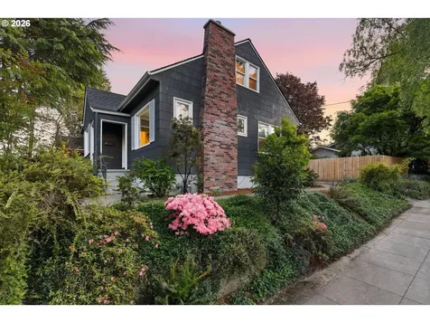 6303 SE 15th Avenue Portland OR 97202