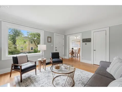 6303 SE 15th Avenue Portland OR 97202