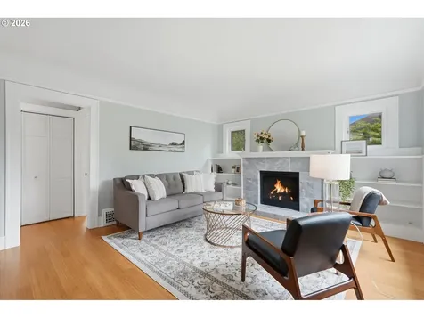6303 SE 15th Avenue Portland OR 97202