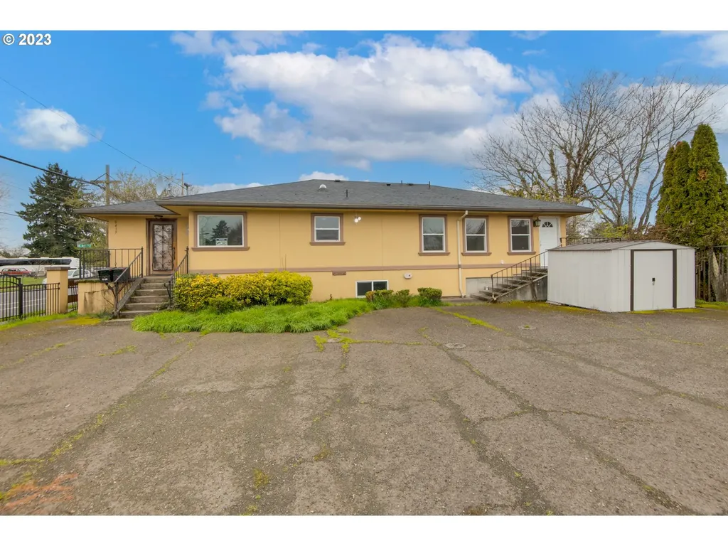 8419 Se Woodstock Boulevard Portland OR 97266