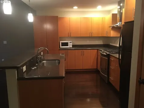 7910 SW 31st Avenue Portland OR 97219