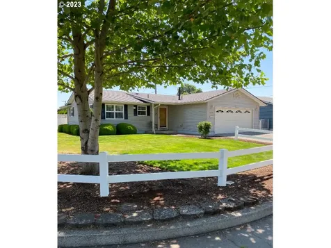 1504 Umpqua Place Woodburn OR 97071