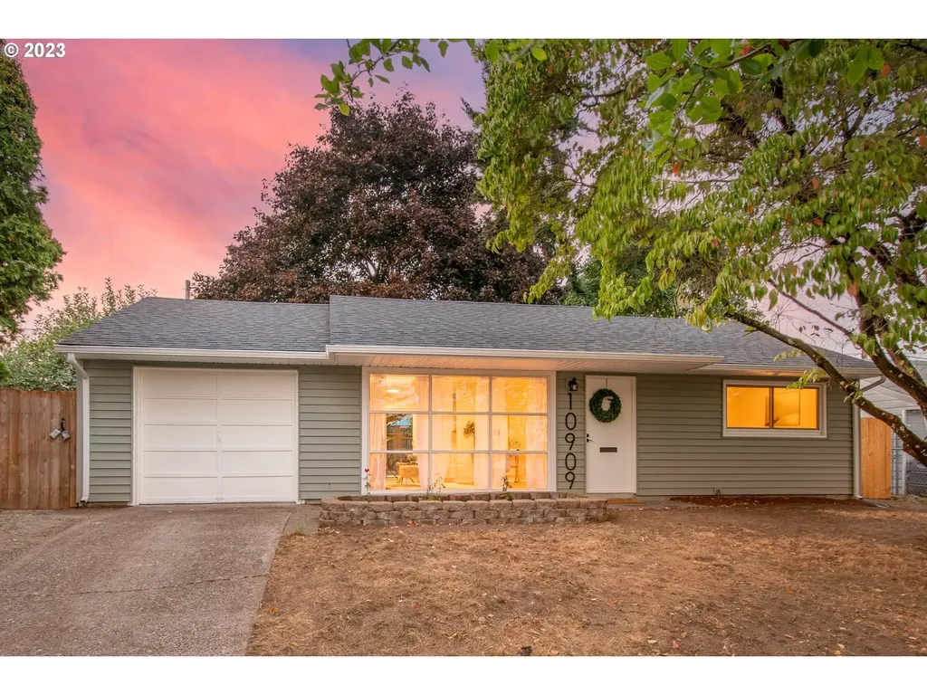 10909 Ne Brazee Street Portland OR 97220