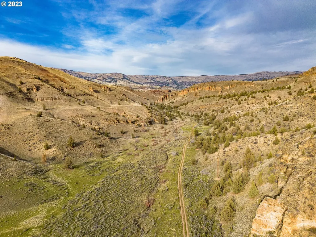 39968 Highway 218 Fossil OR 97830