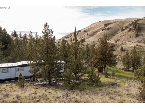 39968 Highway 218 Fossil OR 97830