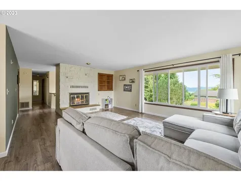14 Crista Vista Drive Cathlamet WA 98612