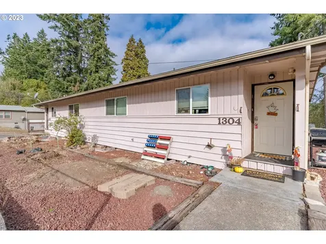 1304 Grape Street Sweet Home OR 97386