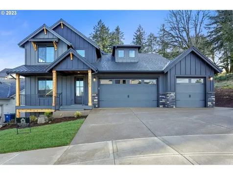 3297 Felton Street S Salem OR 97302