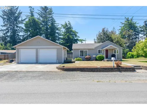 3004 A Street North Bend OR 97459