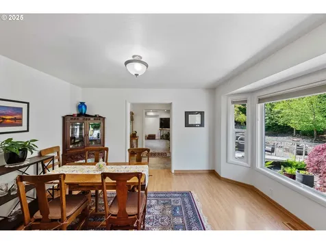 580 N 13th Street Coos Bay OR 97420