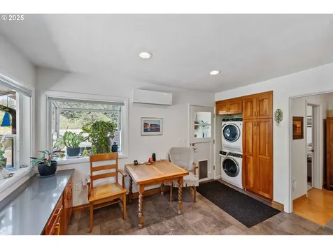 580 N 13th Street Coos Bay OR 97420
