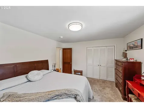 580 N 13th Street Coos Bay OR 97420