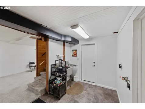 580 N 13th Street Coos Bay OR 97420