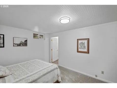 580 N 13th Street Coos Bay OR 97420