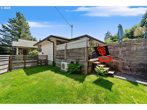580 N 13th Street Coos Bay OR 97420