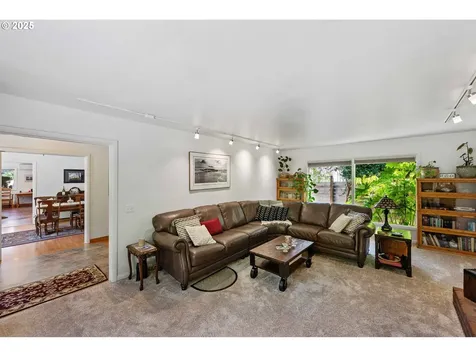 580 N 13th Street Coos Bay OR 97420