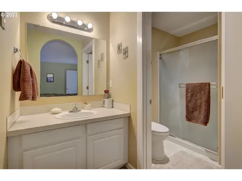 84 River Rock Lane Woodland WA 98674