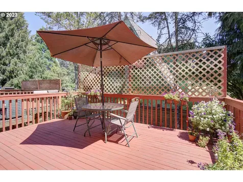 84 River Rock Lane Woodland WA 98674