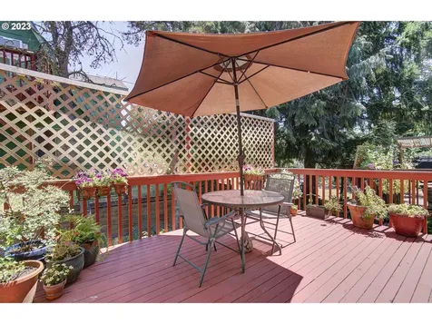 84 River Rock Lane Woodland WA 98674