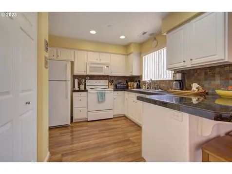 84 River Rock Lane Woodland WA 98674