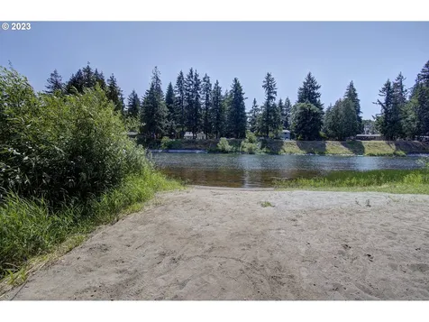 84 River Rock Lane Woodland WA 98674
