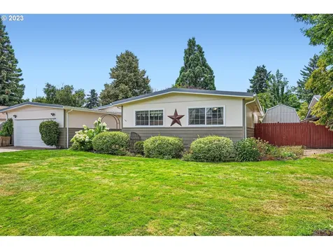 996 Moneda Avenue N Keizer OR 97303