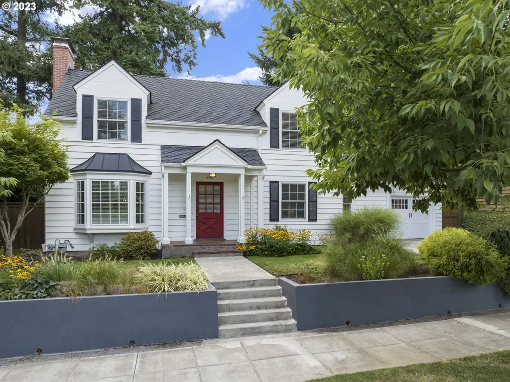 8345 Sw 11th Avenue Portland OR 97219