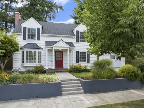 8345 Sw 11th Avenue Portland OR 97219