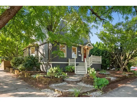 2450 Se Taylor Street Portland OR 97214