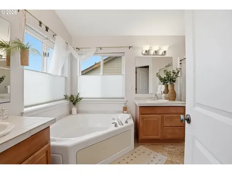 4605 NE 95th Street Vancouver WA 98665