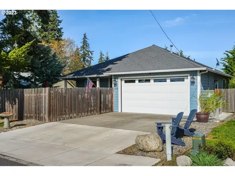 1203 18th Street Hood River OR 97031